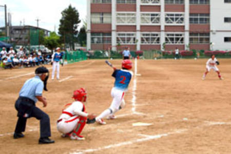 《ソフトボール部》　近畿大会県予選で準優勝しました！