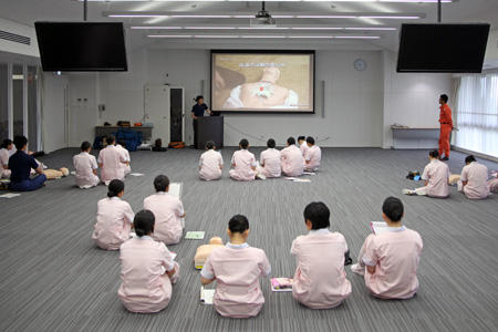 高田消防署に救命救急の講習会をして頂きました