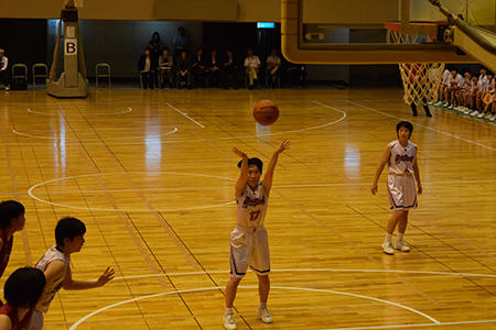 バスケットボール部が近畿大会で大活躍－３位に！