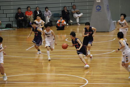 第６５回近畿高等学校バスケットボール大会に出場　第３位に！！