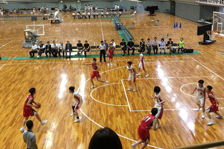 第６５回近畿高等学校バスケットボール大会に出場　第３位に！！