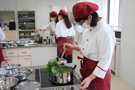 食文化コースで奈良佐保短期大学「奈良の食を味わう」実習授業をして頂きました