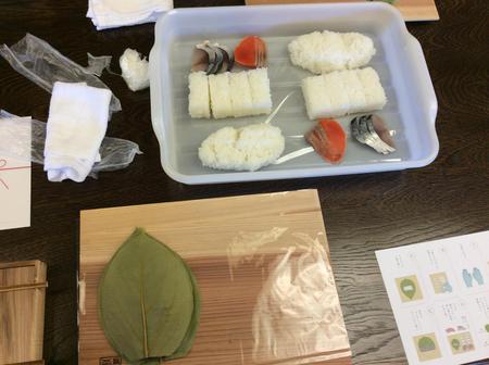 柿の葉寿司つくりを体験