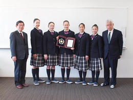 奈良学園栄誉賞の授与式が行われました