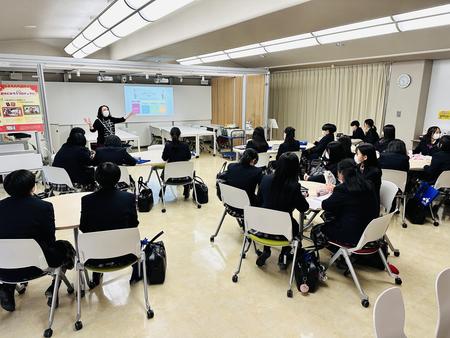 【普通科Ⅰ類１年】大阪城南女子短期大学を訪問